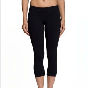 Nancy Rose Performance Rocker Crop Leggings NEW